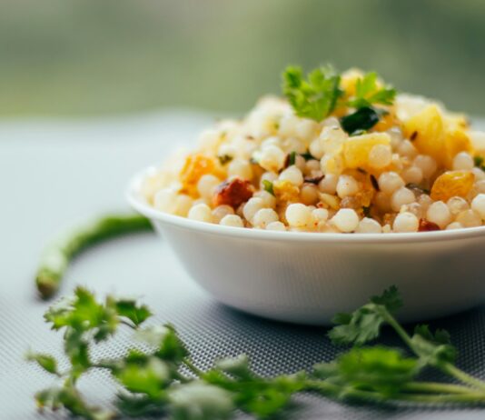 간헐적 단식, 체형 변화에 효과 있을까? white ceramic bowl with green vegetable