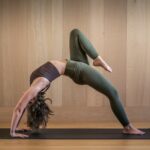 일상 속 뇌건강 챙기기, 간단한 습관으로 시작하세요 a woman is doing a yoga pose on a mat