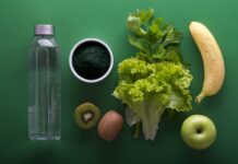바쁜 일상 속 작은 변화, 웰니스 문화가 만든 새로운 건강 습관 assorted fruits and vegetables on green surface